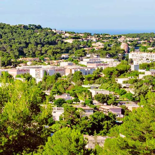Camping Ceyreste : Carnoux En Provence