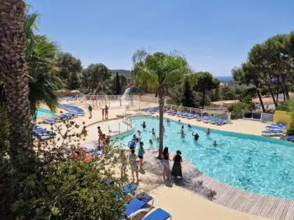camping piscine toboggan provence