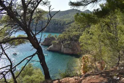 Saint cyr sur mer 3 AdobeStock 527776960