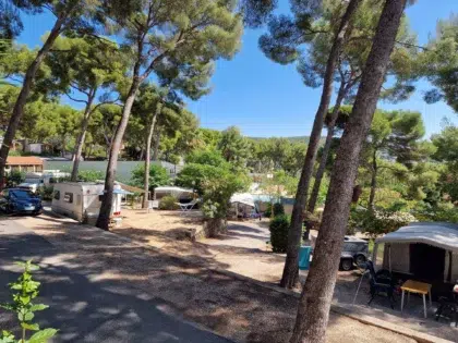 Emplacement camping 2