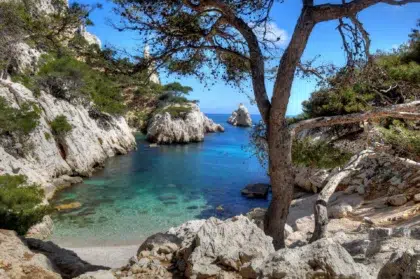 alentours AdobeStock 73385822