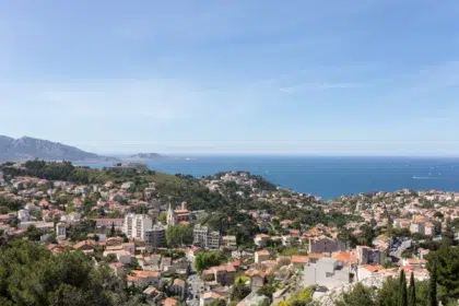 aubagne AdobeStock 86560832
